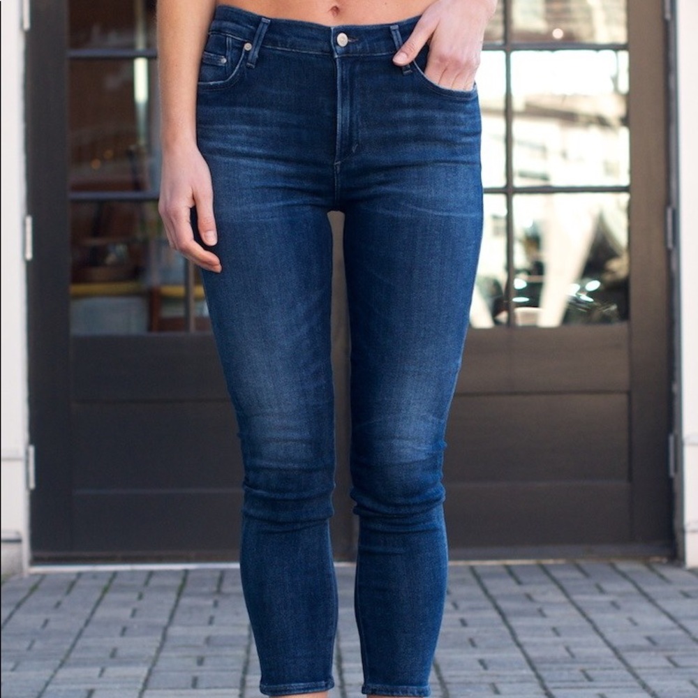 Citizens of humanity ankle jeans. Medium rise.